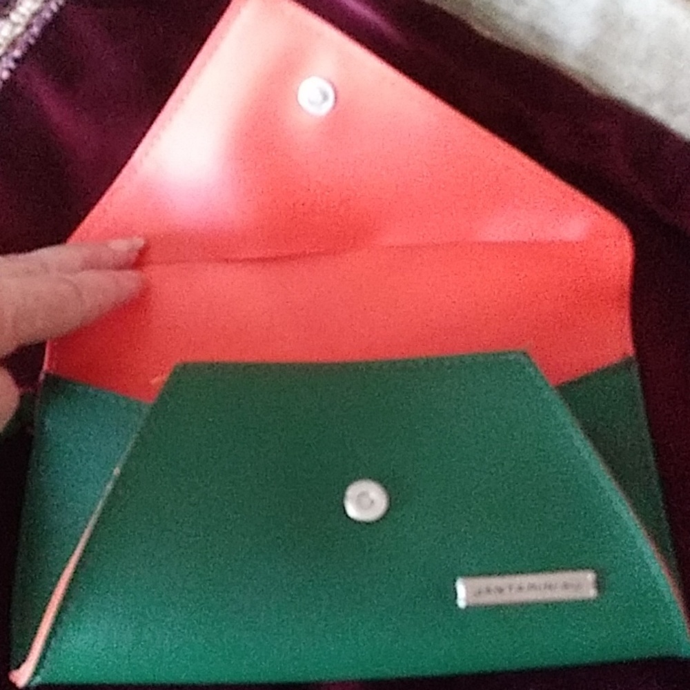 Jantaminiau, wrist clutch - Picture 2 of 3